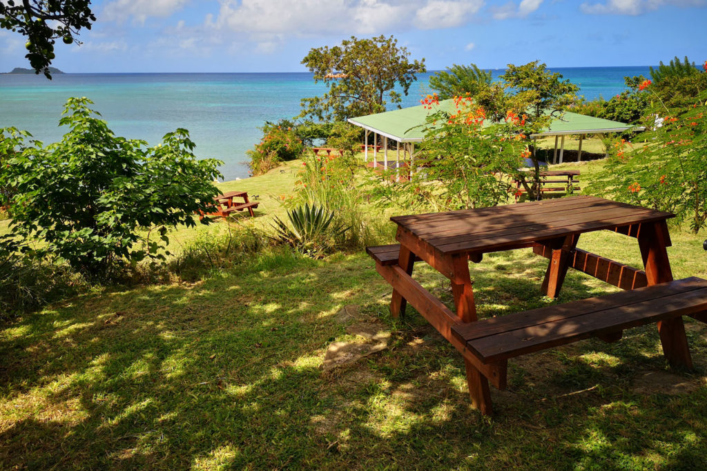 Green Roof Inn Simple Stays