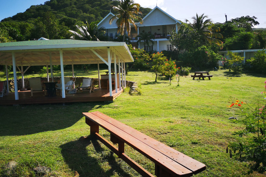 Green Roof Inn Simple Stays