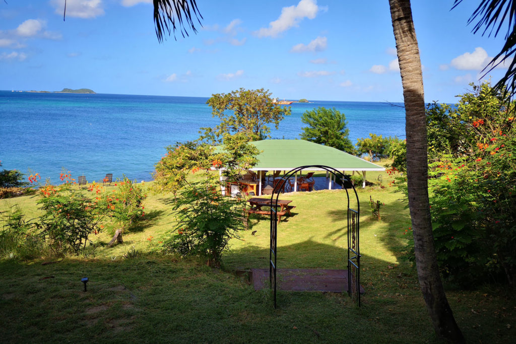 Green Roof Inn Simple Stays
